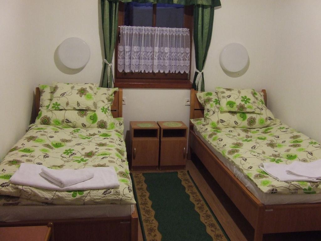 Hotel Oereg Somfa Vendeghaz Uppony Zewnętrze zdjęcie